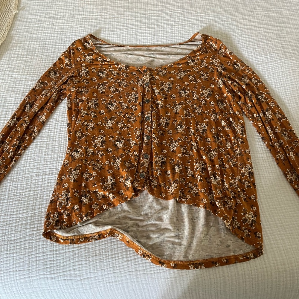 American Eagle floral top